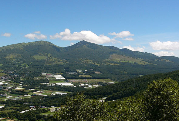 日本百名山の四阿山・根子岳登山やトレッキング